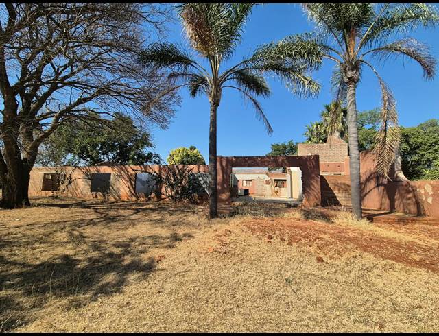FARM FOR SALE IN DE WILDT